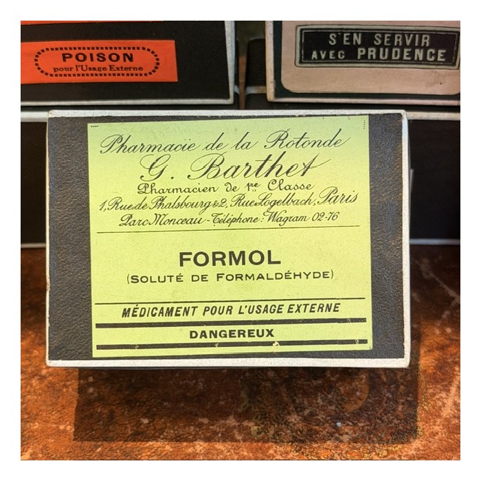 Formalin - Antique labels in a pharmacy box for remedy in canvas cardboard