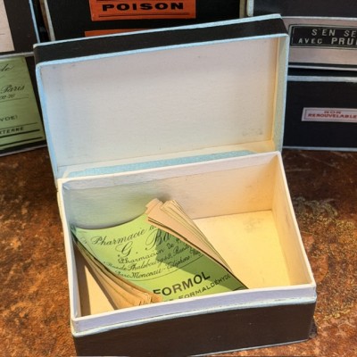 Formalin - Antique labels in a pharmacy box for remedy in canvas cardboard
