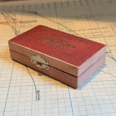 Healing snake bites - First aid kit from Michel LEGROS Pharmacy 1900