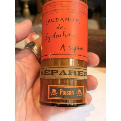 Sydenham's Laudanum - Opium tincture - POISON - Vintage pharmacy bottle