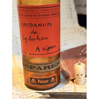 Sydenham's Laudanum - Opium tincture - POISON - Vintage pharmacy bottle