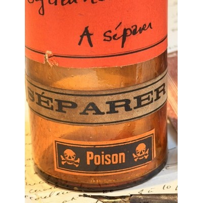 Sydenham's Laudanum - Opium tincture - POISON - Vintage pharmacy bottle