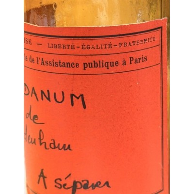 Sydenham's Laudanum - Opium tincture - POISON - Vintage pharmacy bottle