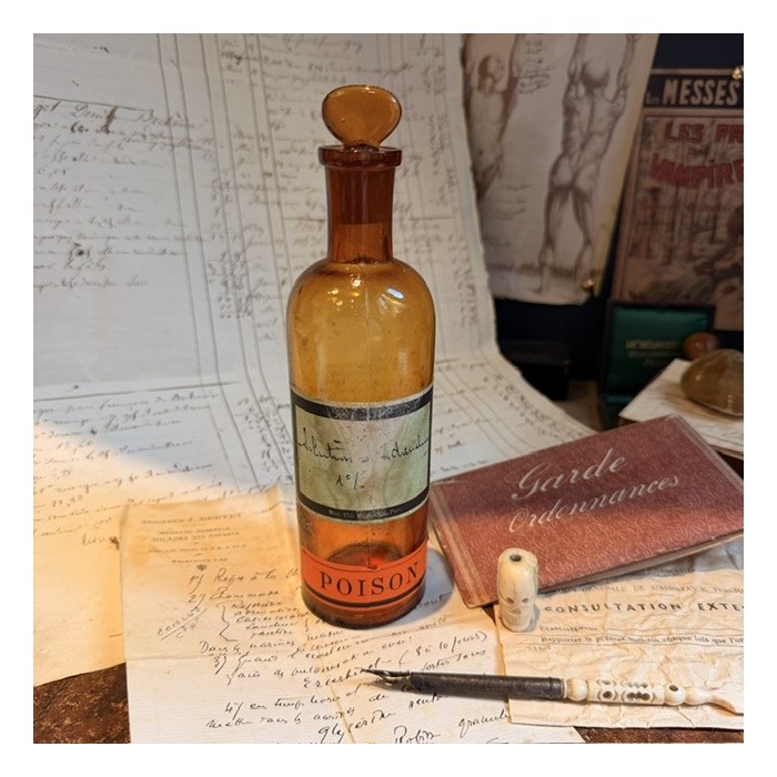 Adrenaline Solution at 1‰ - POISON - Vintage pharmacy bottle