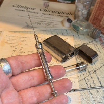 Étui de poche médical pour injection hypodermique COLLIN - Nécessaire à Morphine