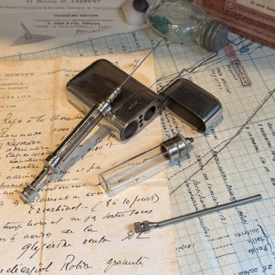 Medical pouch COLLIN with Pravaz syringe - 1895/1910 - Morphine kit