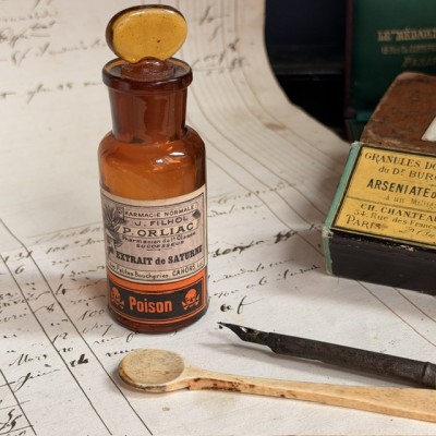 Extrait de Saturne - PLOMB - Poison - Flacon ancien de pharmacie