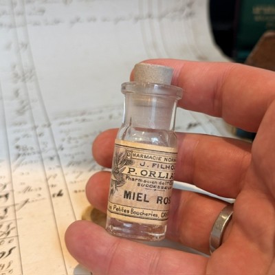 Miel rosat - Flacon ancien de pharmacie-Apothicaire