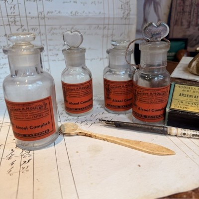 Alcool camphrée - Antique pharmacy bottle - Apothecary