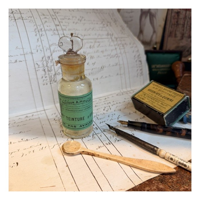 - Flacon ancien de pharmacie-Apothicaire