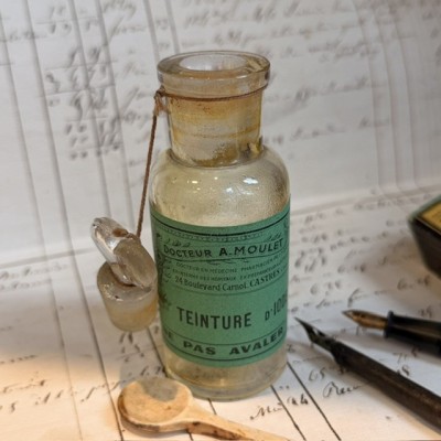 - Flacon ancien de pharmacie-Apothicaire