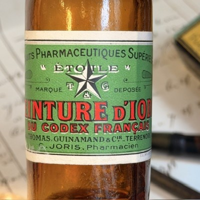 - Flacon ancien de pharmacie-Apothicaire