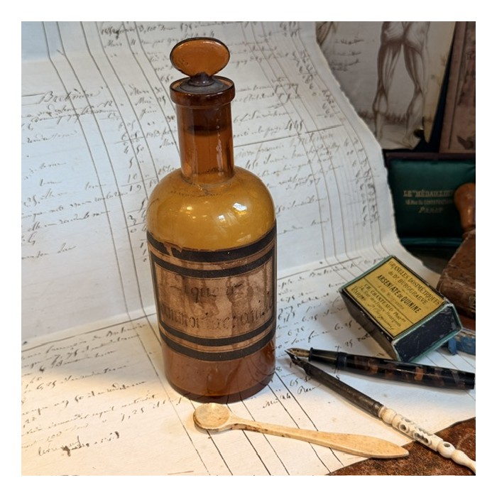 Aniseed ammonia spirit - Antique pharmacy bottle - Apothecary