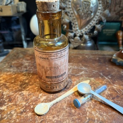 Arséniate de Soude - POISON cabinet - Antique pharmacy bottle