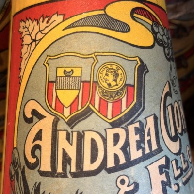Antique cardboard lithographed demijohn headdress - Andrea Cioni & Figlio (Empoli, Tuscany) - 1913