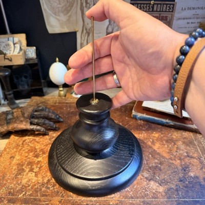 Support for Mummy’s Head - Pedestal in blackened turned wood 19th century style