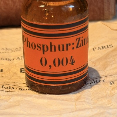 Zinc Phosphide - The Killer Gas - POISON cabinet - Antique pharmacy bottle