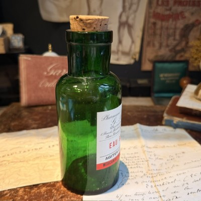 Eau Blanche - Antique pharmacy bottle - Apothecary