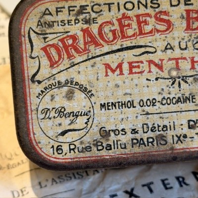 Metal box of breath mints with cocaine - 1920's - Dragees BENGUE