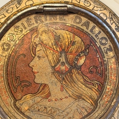 Boîte de dragées à la Cocaïne - Gosiérine DALLOZ - Art Nouveau - Alfons Mucha