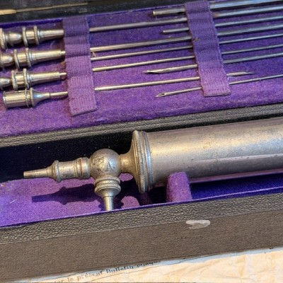 Dr. Potain’s aspirator - 1880 - Antique medical instrument - Charrière