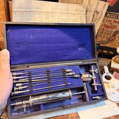 Dr. Potain’s aspirator - 1880/1890 - Antique medical instrument