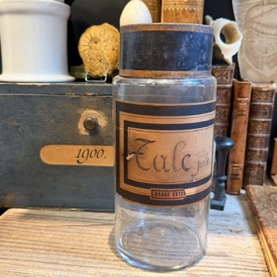 Talc powder - Pharmacy jar - Herbalism - Apothecary bottle