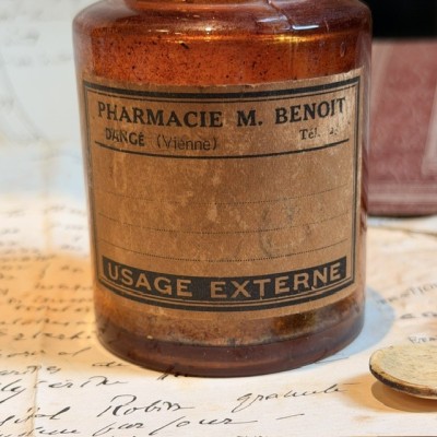 M. BENOIT Pharmacy - Antique pharmacy bottle - Apothecary