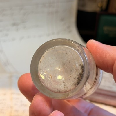 Quinium - Antique 19th pharmacy bottle - Apothecary