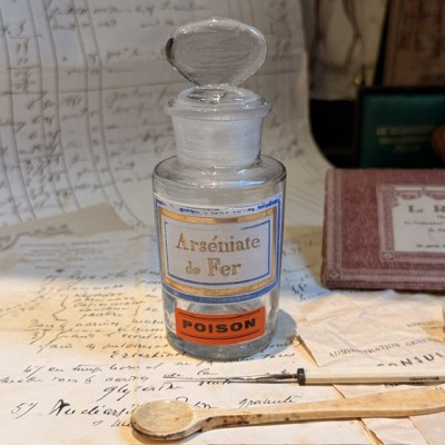 Arsenic - Iron arsenate - POISON cabinet - Antique pharmacy bottle