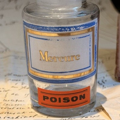 Mercury bottle - Treatment against syphilis