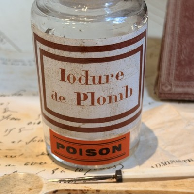 Lead iodide pharmacy bottle