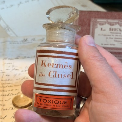 Antimony Sulfide pharmacy bottle