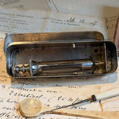 Antique Pravaz Hypodermic Syringe