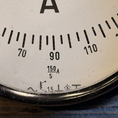 ATEA Panel-Mount Ammeter - Industrial Dial for Industrial Electrical Panel