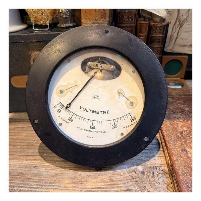 Table CdC voltmeter with apparent mechanism - Industrial Dial for Vintage Industrial Electrical Panel - 1920/1950