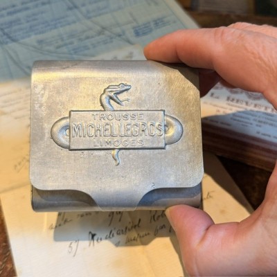 Antique Healing of Snake Bites - Rescue kit Michel Legros - Quack remedy