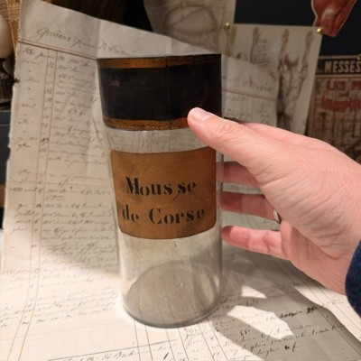 Mousse de Corse - Bocal de pharmacie en verre soufflé - Apothicaire - Herboriste - XIXème siècle