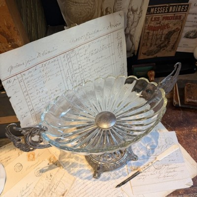 Coupe aux chimères néogothique - Centre de table fin XIXème siècle